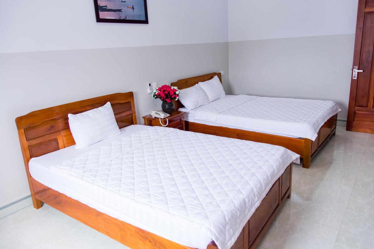 Hoang Thinh Hotel Kon Tum Exterior photo